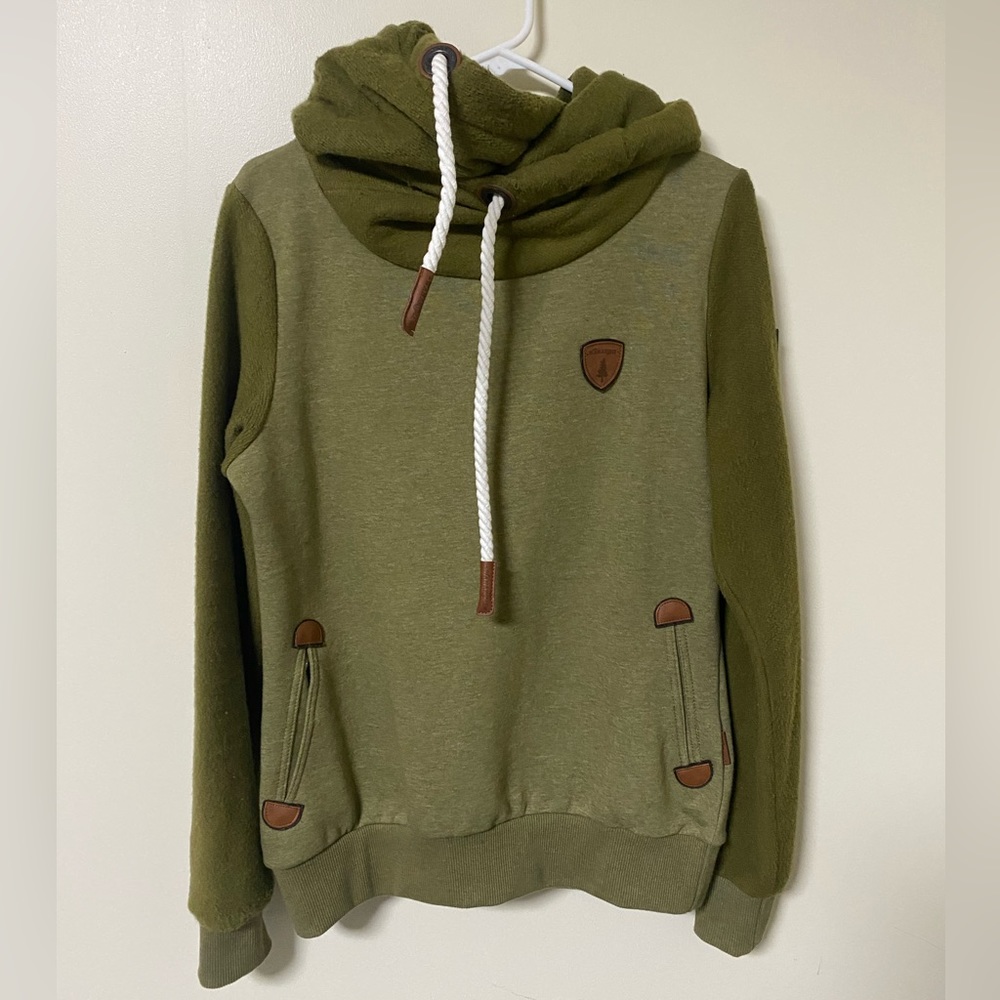Women’s Wanakome Olive Sweatshirt